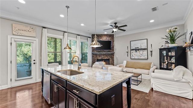 126 Brindle Lane, Alpharetta, GA 30009