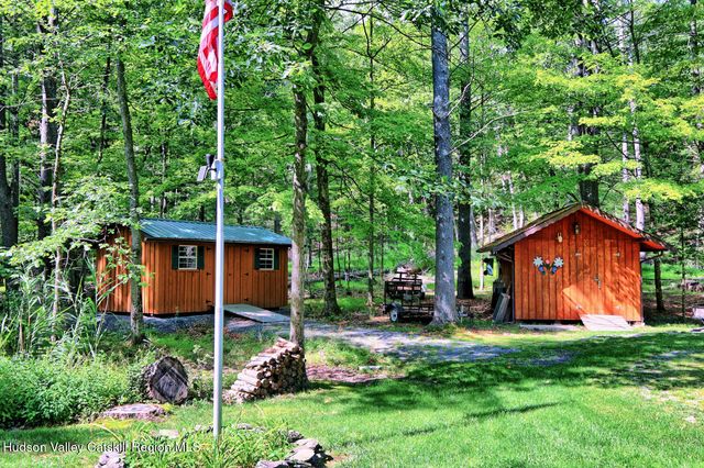 379 Joel M Austin Road S, Cairo, NY 12413