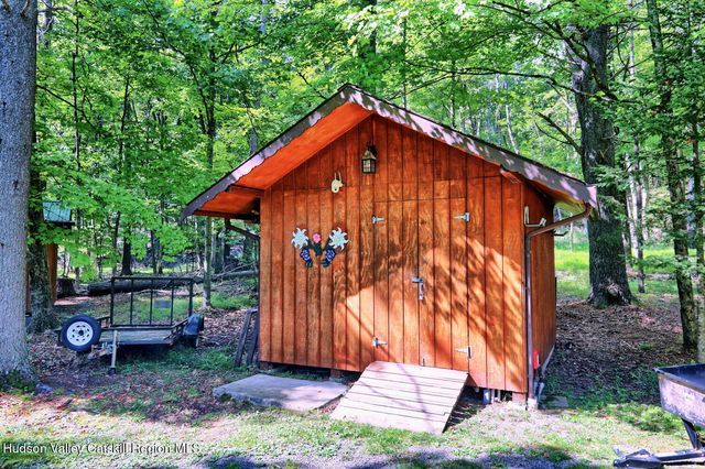 379 Joel M Austin Road S, Cairo, NY 12413