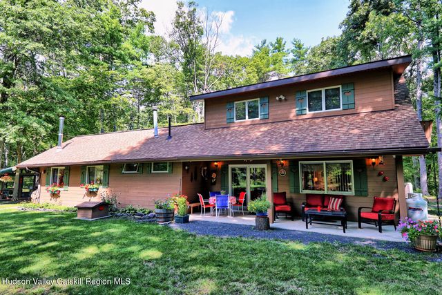 379 Joel M Austin Road S, Cairo, NY 12413