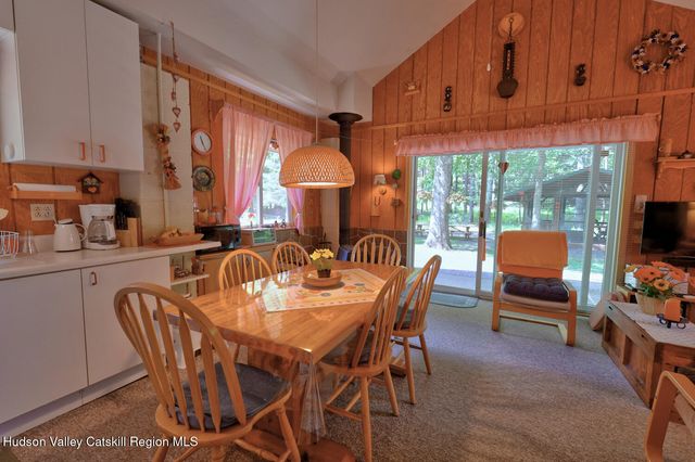 379 Joel M Austin Road S, Cairo, NY 12413