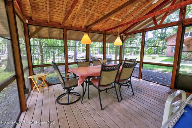 379 Joel M Austin Road S, Cairo, NY 12413