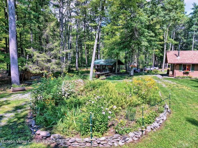 379 Joel M Austin Road S, Cairo, NY 12413