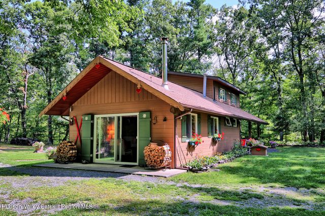379 Joel M Austin Road S, Cairo, NY 12413