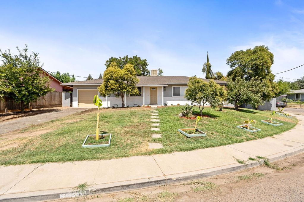 19520 Western Way, Madera, CA 93638