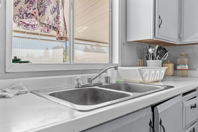 5505 W Tulare Avenue 246, Visalia, CA 93277