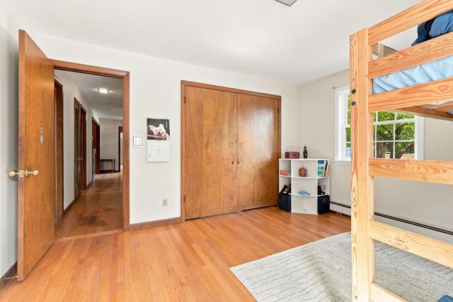 261 Bay Road, Hadley, MA 01035