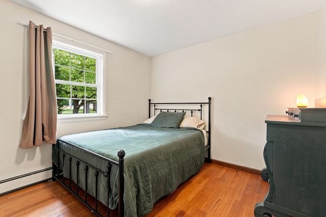 261 Bay Road, Hadley, MA 01035
