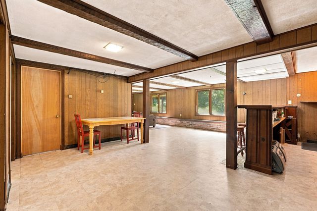 261 Bay Road, Hadley, MA 01035