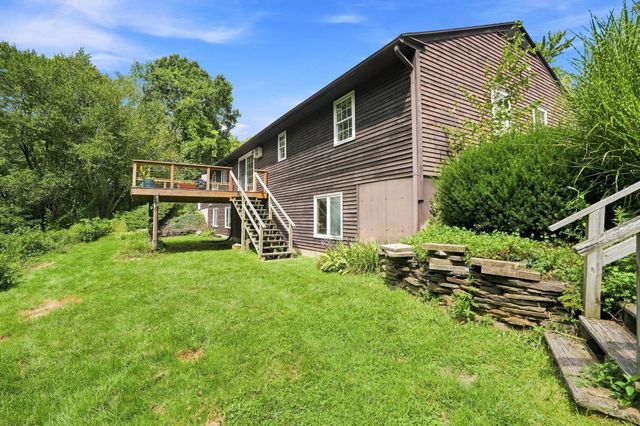261 Bay Road, Hadley, MA 01035