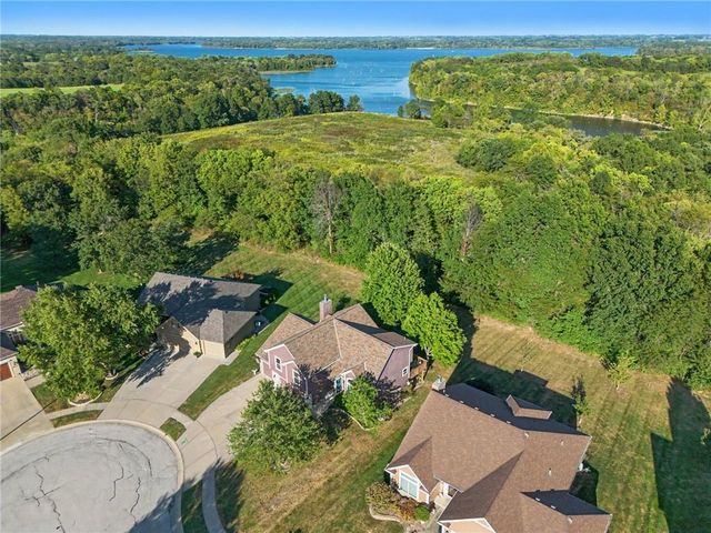 19713 NE 197th Terrace, Smithville, MO 64089