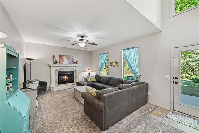 19713 NE 197th Terrace, Smithville, MO 64089