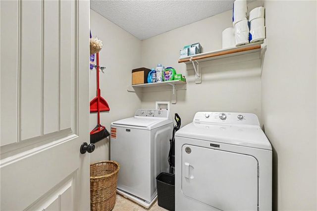 19713 NE 197th Terrace, Smithville, MO 64089