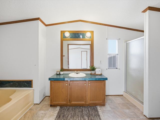 11205 Pikes Peak, Venus, TX 76084