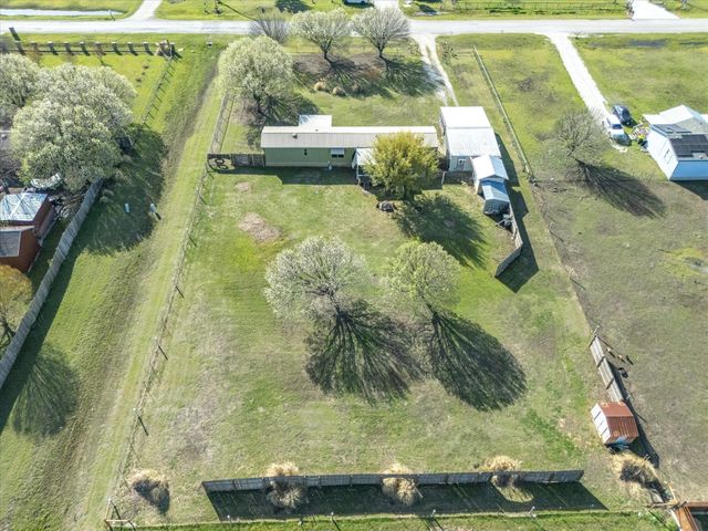 11205 Pikes Peak, Venus, TX 76084