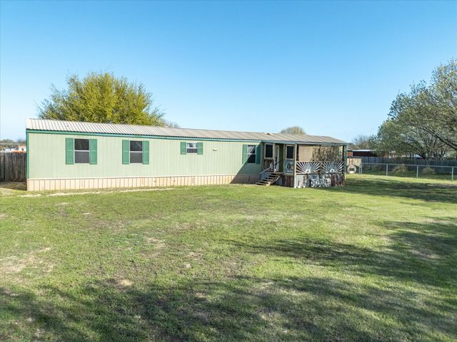 11205 Pikes Peak, Venus, TX 76084