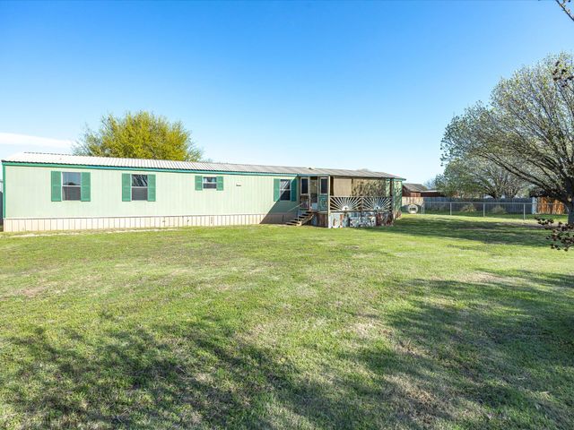 11205 Pikes Peak, Venus, TX 76084