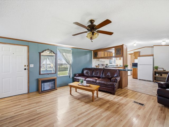 11205 Pikes Peak, Venus, TX 76084