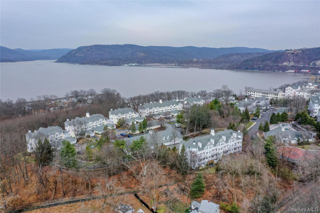 115 Viewpoint Terrace, Peekskill, NY 10566