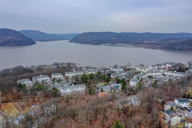 115 Viewpoint Terrace, Peekskill, NY 10566