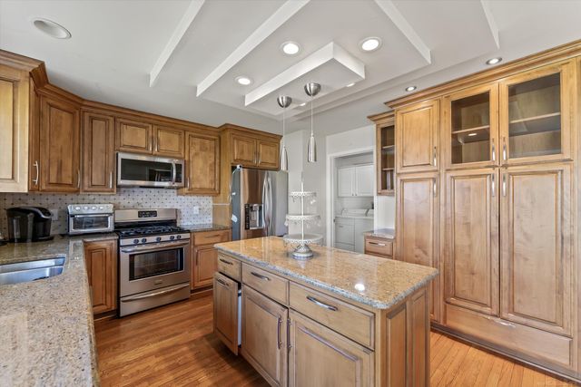 485 Cherry Grove Lane, Commerce Twp, MI 48390
