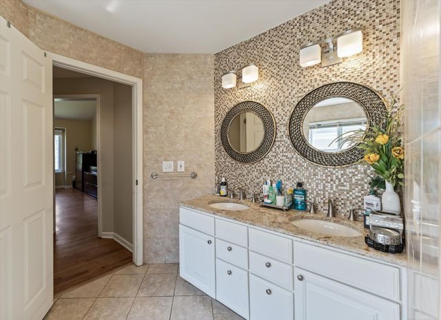 485 Cherry Grove Lane, Commerce Twp, MI 48390