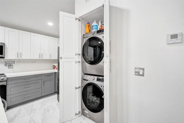 2001 N 22nd Avenue, Hollywood, FL 33020