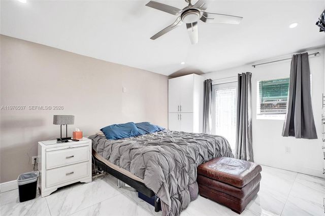 2001 N 22nd Avenue, Hollywood, FL 33020