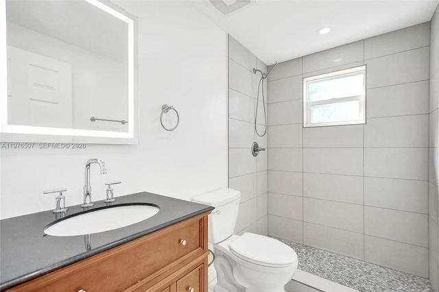 2001 N 22nd Avenue, Hollywood, FL 33020