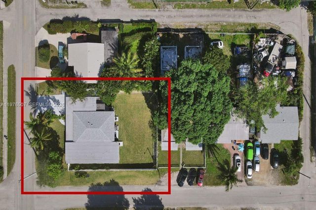 2001 N 22nd Avenue, Hollywood, FL 33020
