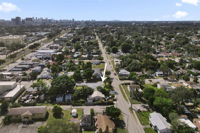 2001 N 22nd Avenue, Hollywood, FL 33020