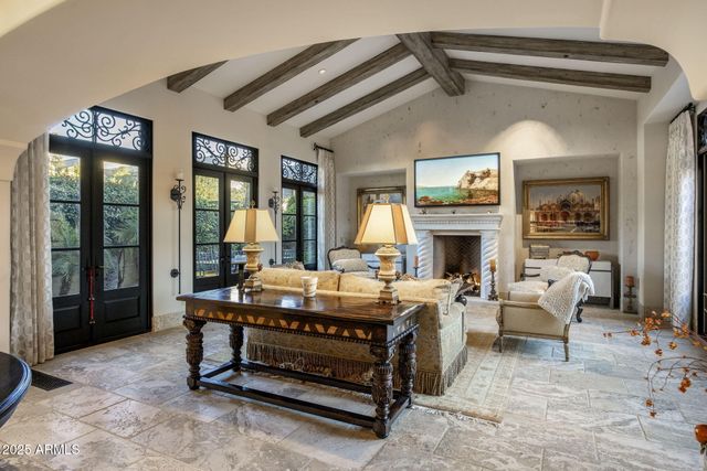 4949 E LINCOLN Drive 4, Paradise Valley, AZ 85253