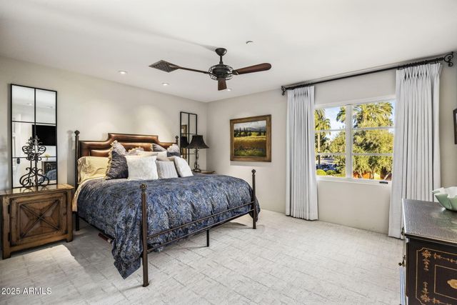 4949 E LINCOLN Drive 4, Paradise Valley, AZ 85253