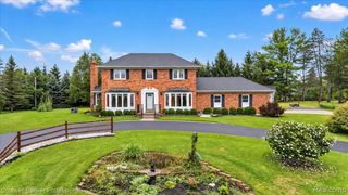 1405 Mckail Road, Leonard, MI 48367