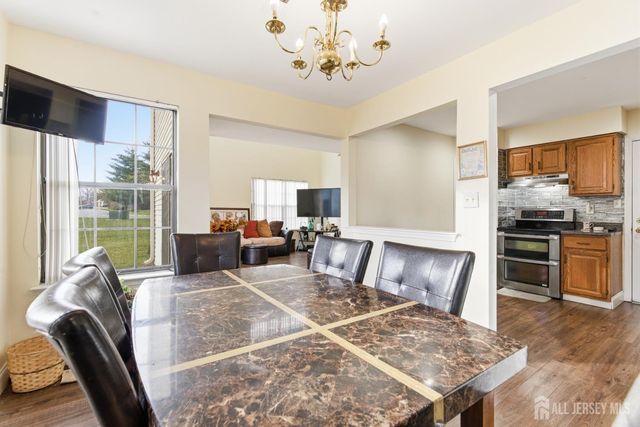 29 Exeter Court, Franklin, NJ 08873