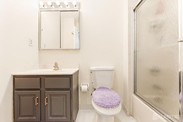 29 Exeter Court, Franklin, NJ 08873