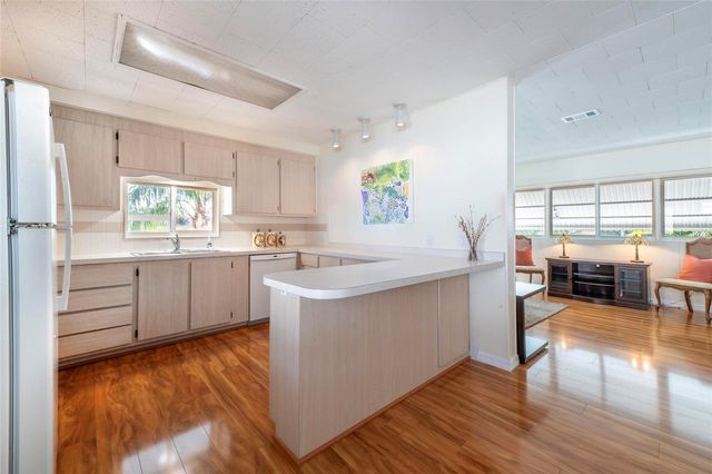 10011 110TH PLACE 246, Largo, FL 33773