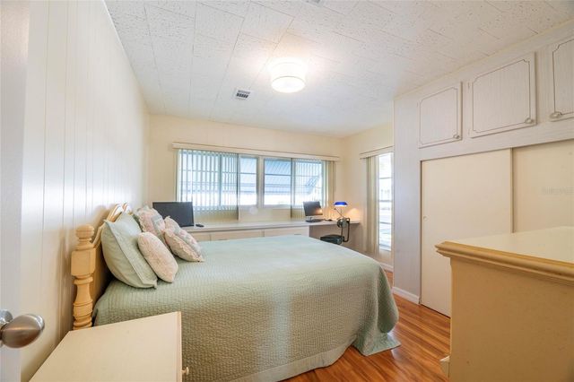 10011 110TH PLACE 246, Largo, FL 33773