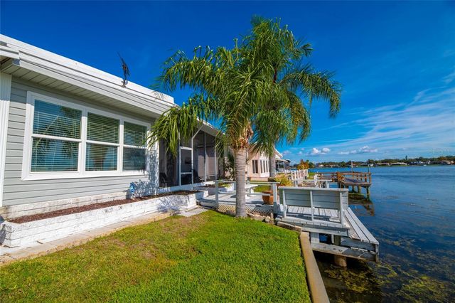 10011 110TH PLACE 246, Largo, FL 33773