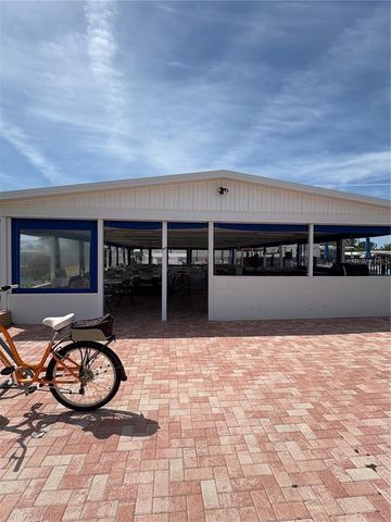 10011 110TH PLACE 246, Largo, FL 33773