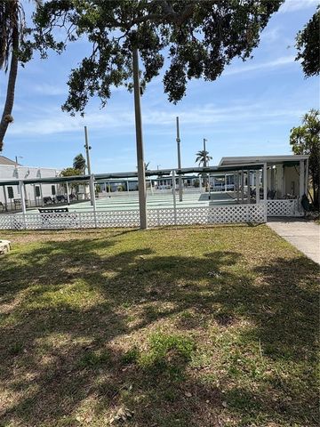 10011 110TH PLACE 246, Largo, FL 33773