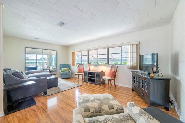 10011 110TH PLACE 246, Largo, FL 33773