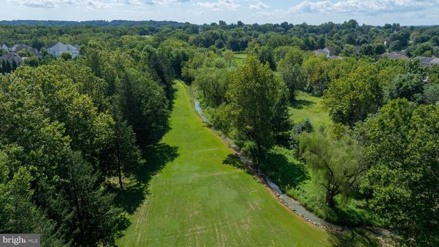 914 MEADOWBREEZE, Lancaster, PA 17601