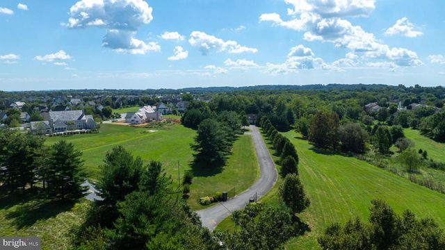 914 MEADOWBREEZE, Lancaster, PA 17601