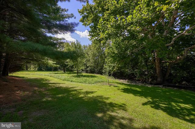 914 MEADOWBREEZE, Lancaster, PA 17601