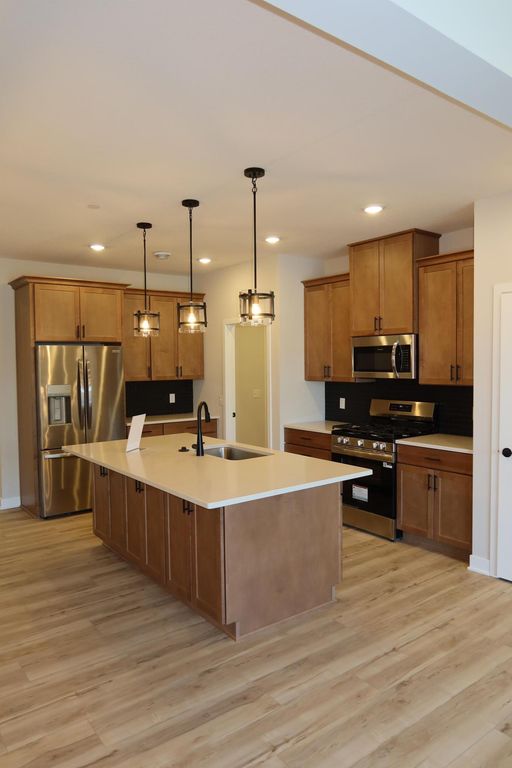 13789 Hollybrook Circle, Apple Valley, MN 55124