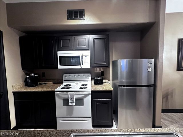 8000 Badura Avenue 1001, Las Vegas, NV 89113