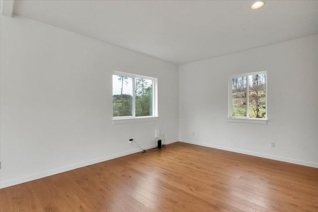 33910 Railroad Avenue, Gates, OR 97346