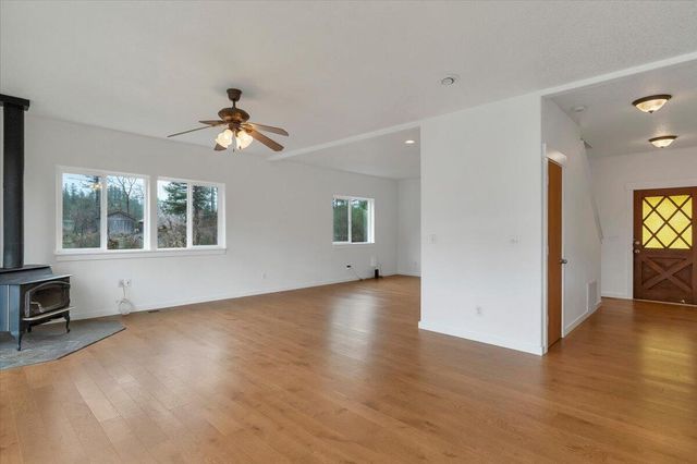 33910 Railroad Avenue, Gates, OR 97346