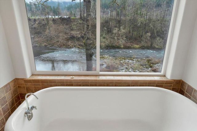 33910 Railroad Avenue, Gates, OR 97346